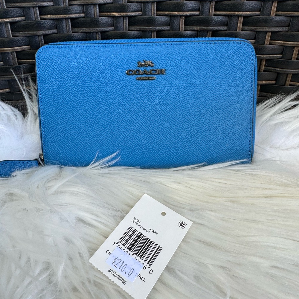 Medium Zip Around Wallet